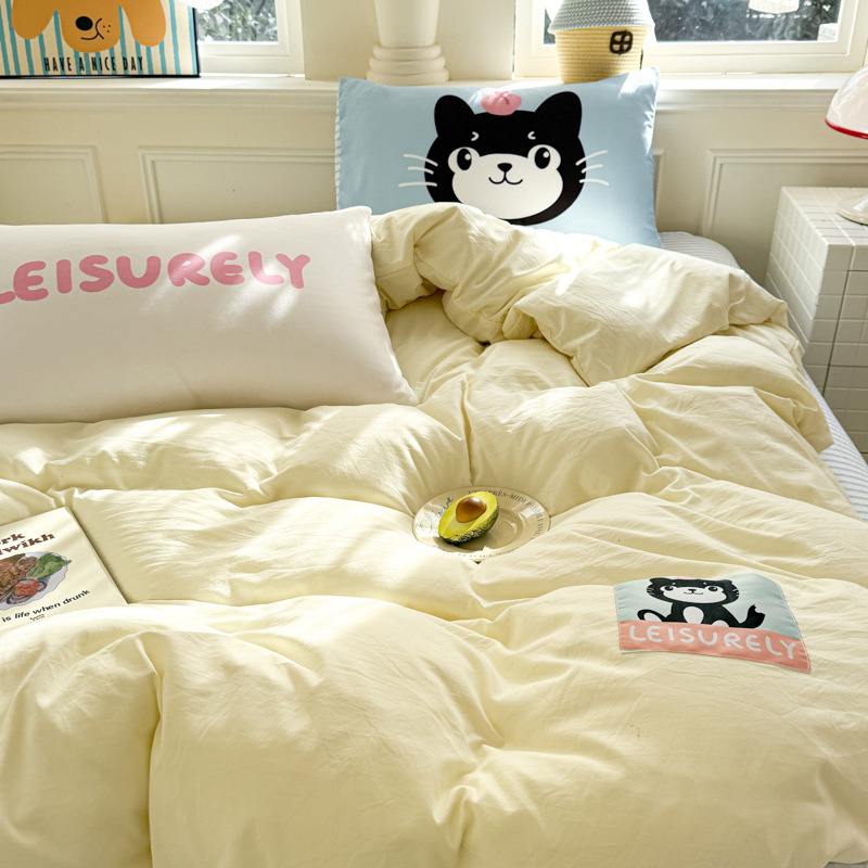 Četverodijelni set posteljine, oprani pamuk, karikatura uzorak, reaktivno ispisivanje