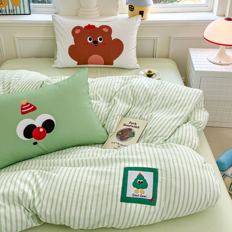 Četverodijelni set posteljine, oprani pamuk, karikatura uzorak, reaktivno ispisivanje