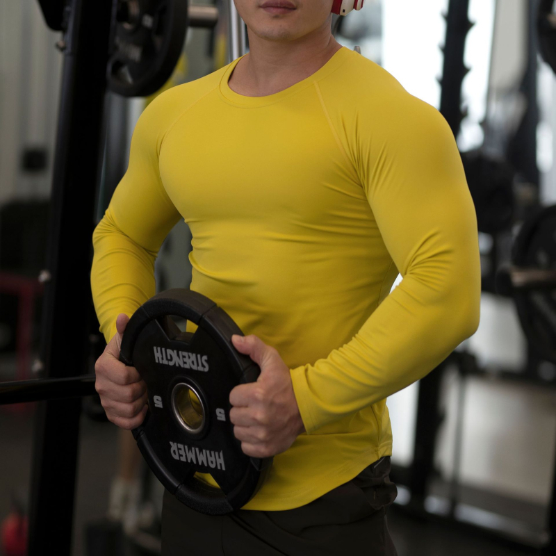 Muški brzo-sušеći sportiski komplet za trčanje s dugim rukavima i hlačama; za zimu, proljeće i jesen; materijal: miješavina kemijskih vlakana s 80% najlona; podstava: miješavina kemijskih vlakana s 80% najlona; model: BZ-05