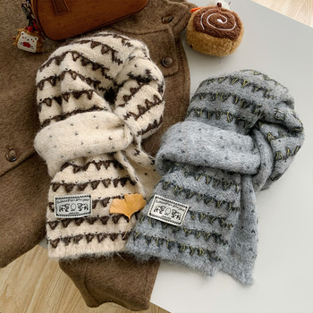 Плетен дамски шал за зима 2025 – вълнено-смесена материя, Warp knitting, поддържа топло, минималистичен стил