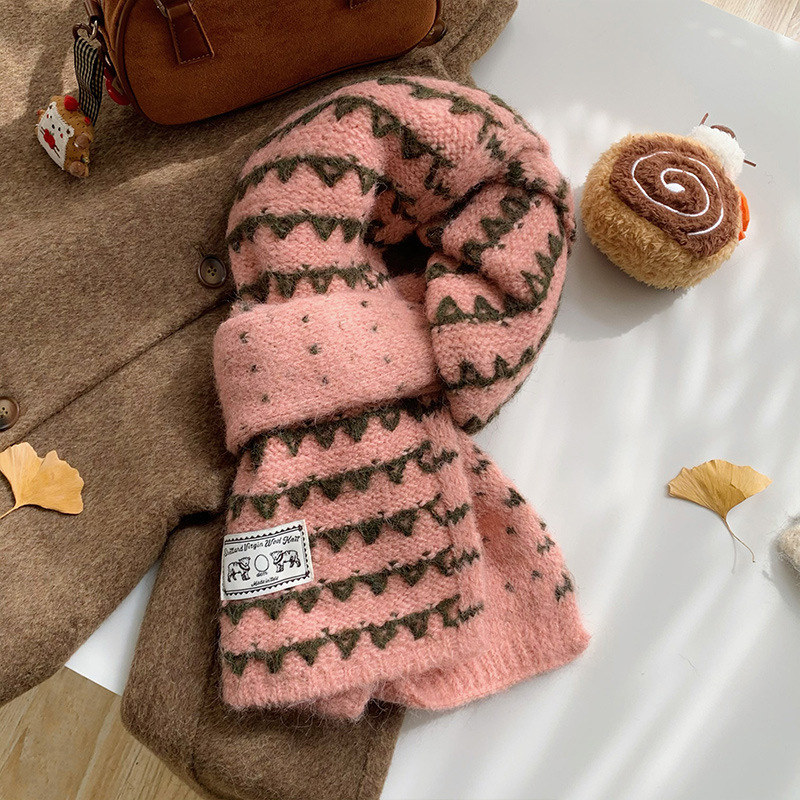 Плетен дамски шал за зима 2025 – вълнено-смесена материя, Warp knitting, поддържа топло, минималистичен стил