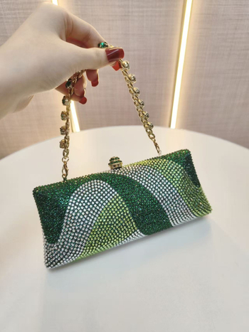 Clutch s dijamantima, crossbody na jedno rame, horizontalni kvadratni oblik, zaključavanje, unutarnji džep za telefon