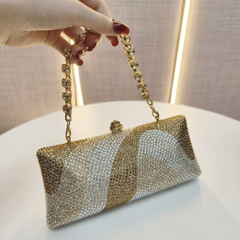 Clutch s dijamantima, crossbody na jedno rame, horizontalni kvadratni oblik, zaključavanje, unutarnji džep za telefon