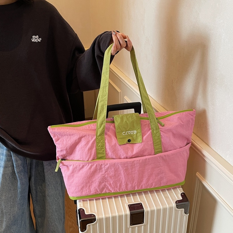 Proširiva korejska stil torba za putovanje preko ramena - mokro/suho odjeljak, lagana konštrukcija; Kapacitet ispod 20L; Materijal: platno; Podstava: poliester; Unisex