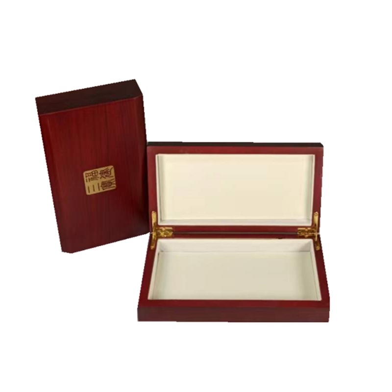 Ξύλινο κενό δώρου κουτί για συσκευασία χαπιών Pien Tze Huang Angong Niuhuang, μοντέλο 013, υλικό: ξύλο (fiberboard), τεχνική: ζεστή εκτύπωση με ασημένιο φινίρισμα, επένδυση: EVA βαμβάκι