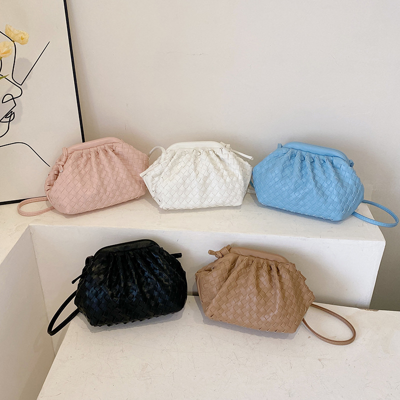 PU koža crossbody torba, ulični stil, tkana torba, vodoravni kvadratni oblik, zatvaranje klipsom