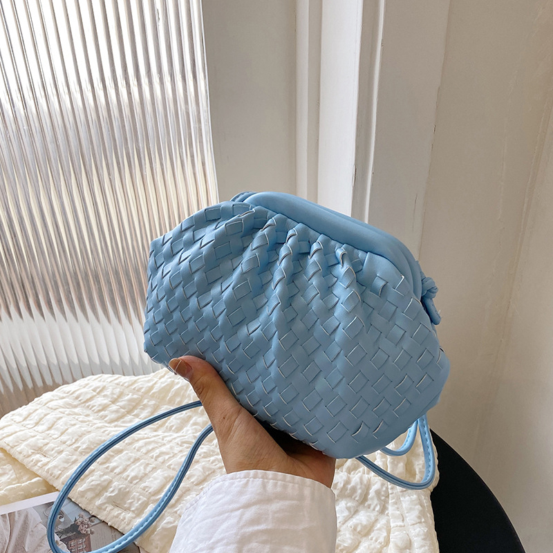 PU koža crossbody torba, ulični stil, tkana torba, vodoravni kvadratni oblik, zatvaranje klipsom