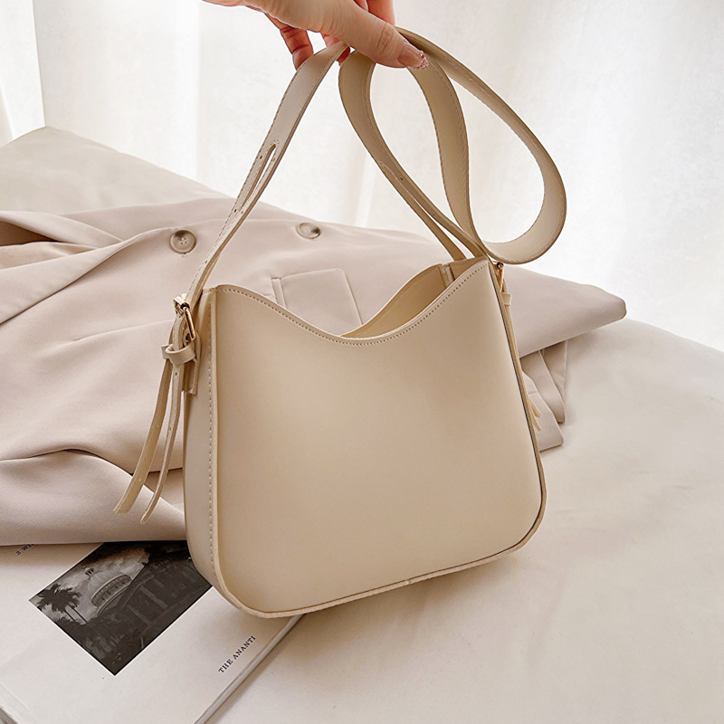 Ženska PU torba u street fashion stilu, vodoravni kvadratnog oblika, crossbody s zatvaračem, unutarnja pretinac za mobitel (PU • street fashion • vodoravni kvadratnog oblika • crossbody s zatvaračem • unutarnja pretinac za mobitel)