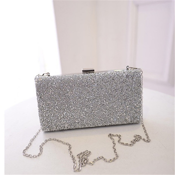 Večernja clutch torba s površinom od svile, otvaranje aluminijskim okvirom, vertikalni kvadratni oblik, unutarnja džep za telefon, podstava od sintetičke kože