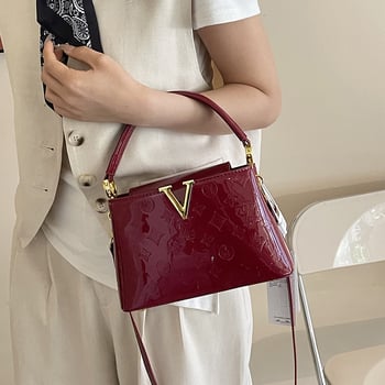Torba za ramena od lakirane kože za žene, s otvorom na zip i unutarnjom džepu na zip, vodoravnog kvadratnog oblika