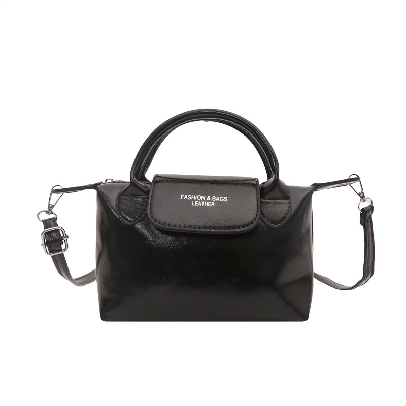 Crossbody Dumpling torbica - PU materijal, zatvaranje zipom, uspravni kvadratni oblik, jedna naramenica, unutarnja džep sa zipom (Autumn 2025)