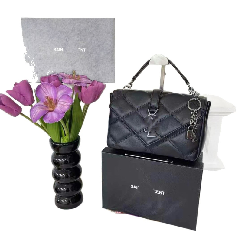 PU crossbody torba s dijamantnim šavom, horizontalni kvadratni oblik, magnetska kopča, unutarnje džepove: zip džep, džep za telefon i laminirani džep, dvostruki remen, ljeto 2025 izdanje