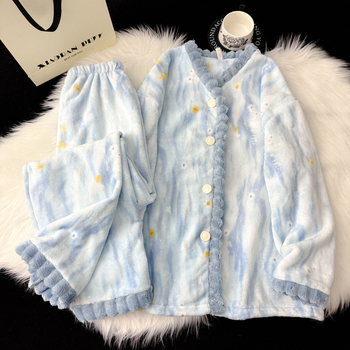 Ženski flanel set za zimsko kućno nošenje: top u kardigan stilu s V izrezom, dugi rukavi i hlače; flanel materijal, 90–95% poliester, srednja gustoća 161–180 g/m2.