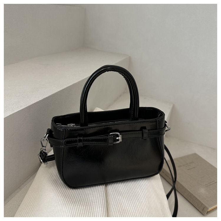 Torba preko ramena crossbody, PU koža, gradski minimalizam, zatvarač, džep za telefon, horizontalno kvadratni oblik