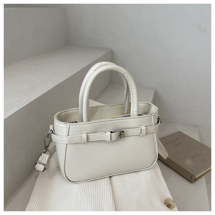 Torba preko ramena crossbody, PU koža, gradski minimalizam, zatvarač, džep za telefon, horizontalno kvadratni oblik