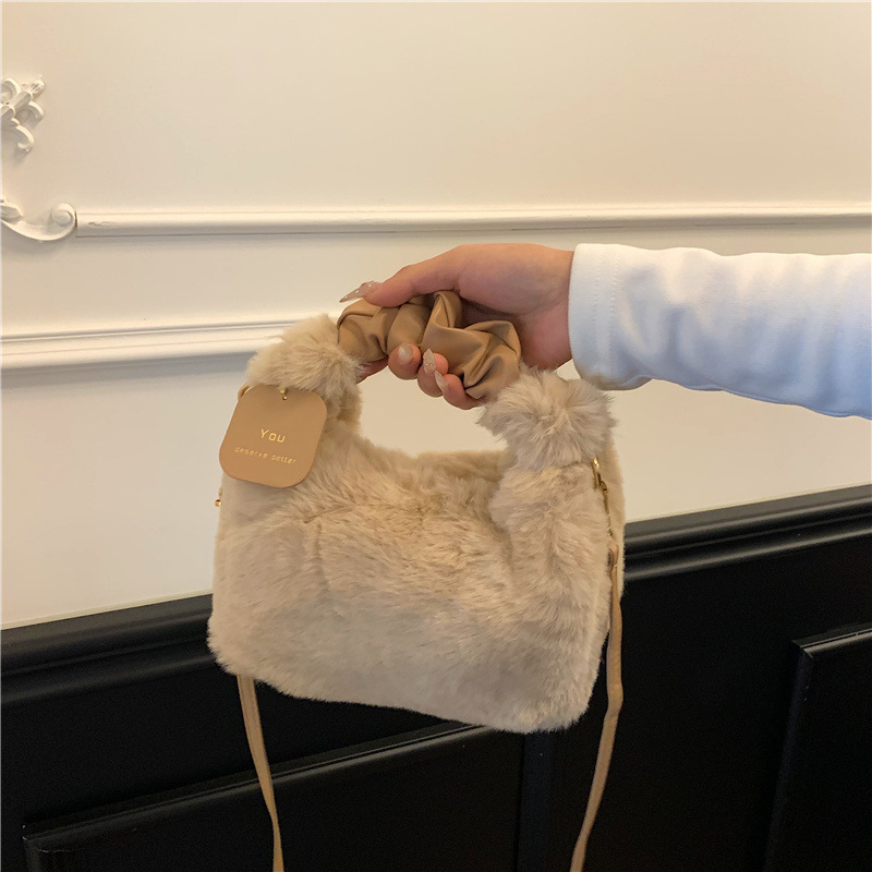 Ženska zimska torbica od vunenog pliša, gradski jednostavan stil, crossbody torba preko ramena, horizontalni kvadratni oblik, zatvarač, laminirana unutarnja pretinac