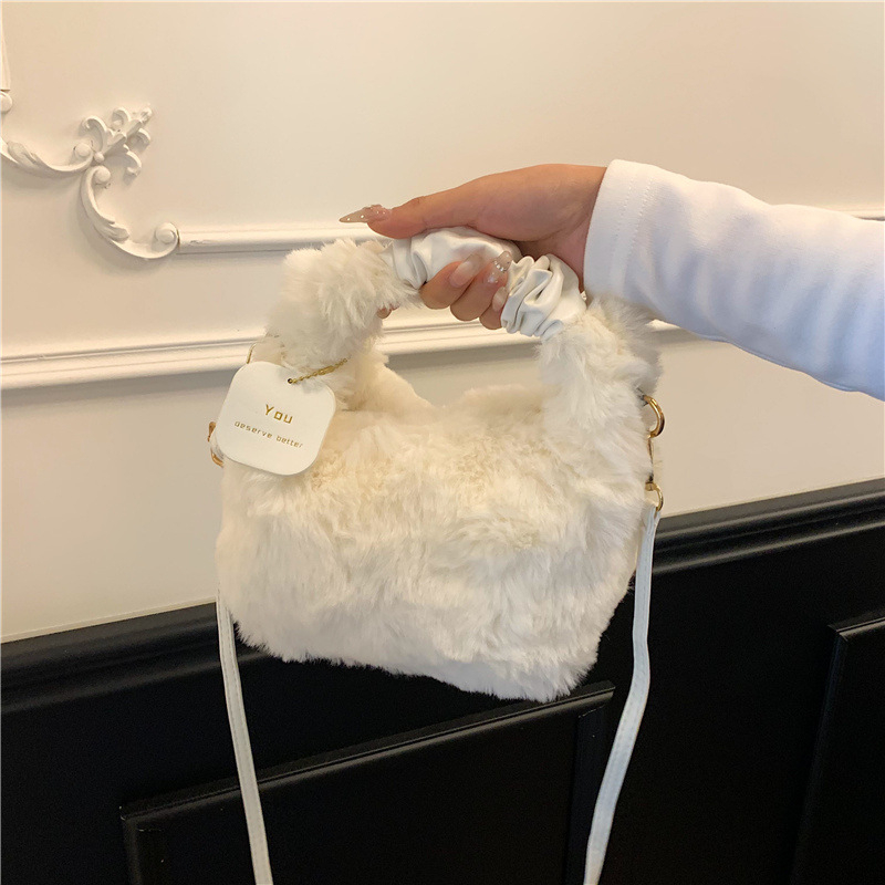 Ženska zimska torbica od vunenog pliša, gradski jednostavan stil, crossbody torba preko ramena, horizontalni kvadratni oblik, zatvarač, laminirana unutarnja pretinac