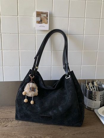Ženska crossbody torba – luksuzan retro mat završetak, PU materijal, putnički stil, pretinjak za telefon i dokumente, magnetski zatvarač, poliester podstava