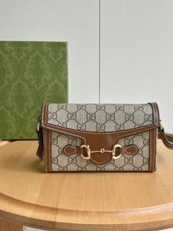 1955 Prava kožna box torba, gradski stil, vodoravni kvadratni oblik, zatvaranje poklopcem, unutarnje pretince za telefon i dokumente