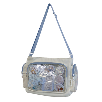 Crossbody torba od poliestra, horizontalni kvadratni oblik, zatvaranje na zip, laminirani unutarnji pretinac.