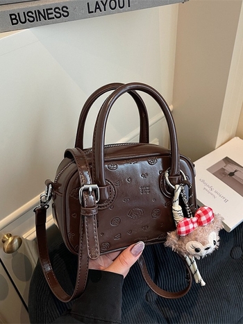 Ženska crossbody torbica s teksturiranim dizajnom – horizontalni kvadratni oblik, PU materijal, poliesterna podstava, zatvarač, jedna naramenica