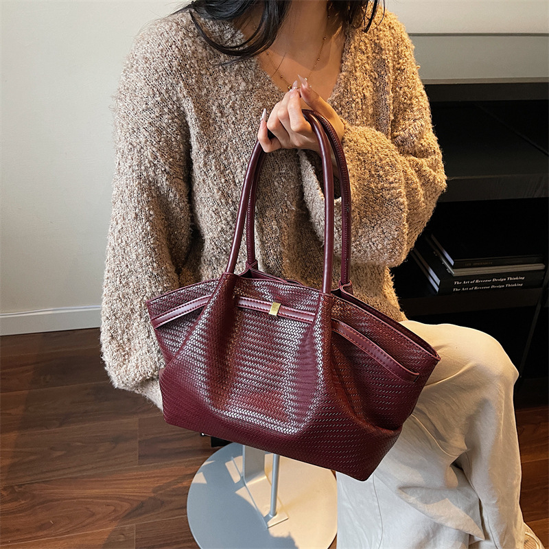 Γυναικεία τσάντα ώμου από PU με οριζόντιο τετράγωνο σχήμα, μαγνητικό κλείσιμο και τσέπη με φερμουάρ