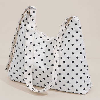 Τσάντα ώμου, σε αστικό μινιμαλιστικό στυλ από νάιλον, σχήματος dumpling, με φερμουάρ και εσωτερικό θήκη