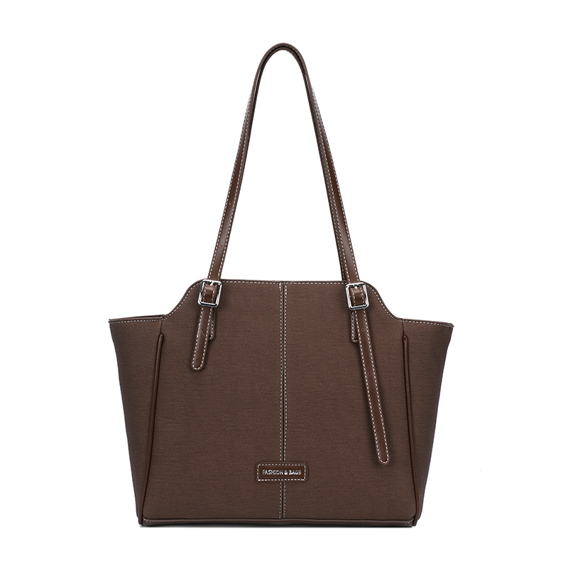 Torba Tote od PU materijala, urban minimalističkog stila, pravokutnog oblika, zatvarač, unutarnji džep za telefon, poliester podstava