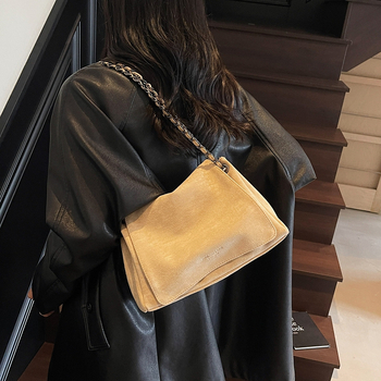 Τσάντα crossbody από σουέντ - αστικός μινιμαλιστικός στιλ; άνοιγμα με καπάκι; κρυφή τσέπη με φερμουάρ; θήκη για κινητό; επένδυση πολυεστέρα