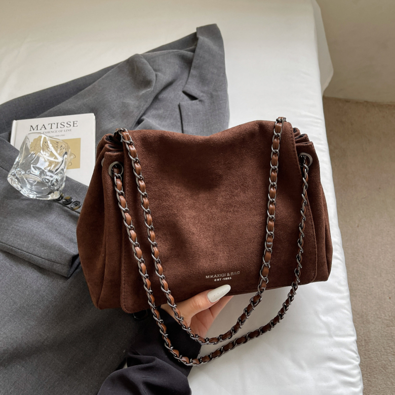 Τσάντα crossbody από σουέντ - αστικός μινιμαλιστικός στιλ; άνοιγμα με καπάκι; κρυφή τσέπη με φερμουάρ; θήκη για κινητό; επένδυση πολυεστέρα