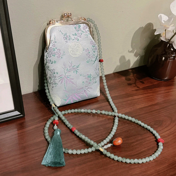 Chen Guoping márkájú mobiltelefon-táska, selyem anyagból, függőleges négyszögletes forma, záras nyitás, tanúsítvány zseb