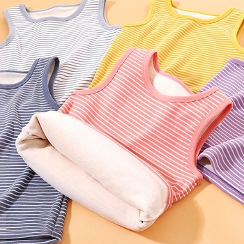 Παιδικό γιλέκο φλίς χωρίς μανίκια – unisex, με ριγέ σχέδιο και παχιά επένδυση φλίς