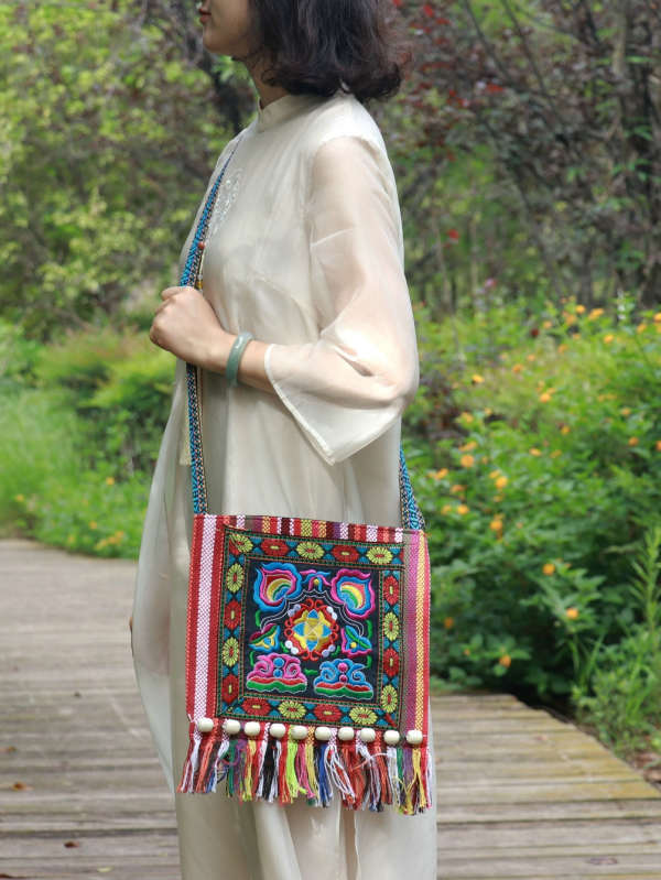 Yunnai bojtos válltáska, etnikus stílus, poliészter, cipzár