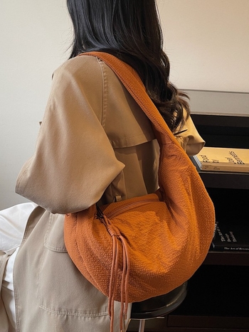 Dumpling torba od platna, oblik dumplinga, zatvaranje na zip, unutarnji džep s zipom i džep za telefon, poliester podstava