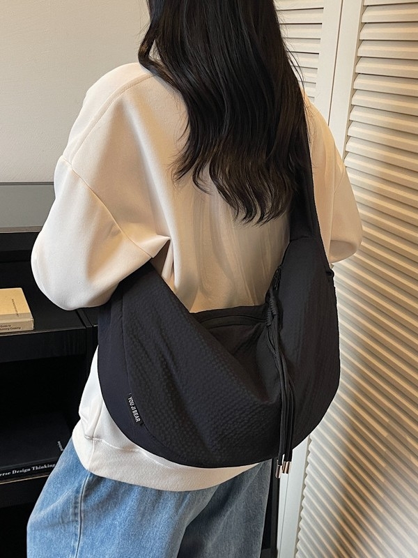 Dumpling torba od platna, oblik dumplinga, zatvaranje na zip, unutarnji džep s zipom i džep za telefon, poliester podstava