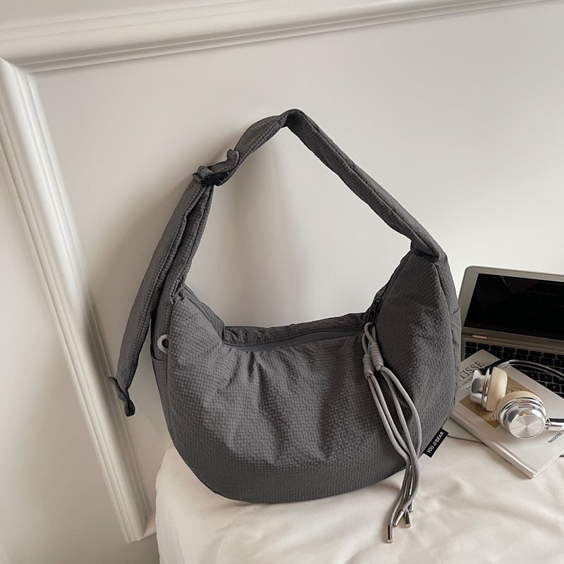 Dumpling torba od platna, oblik dumplinga, zatvaranje na zip, unutarnji džep s zipom i džep za telefon, poliester podstava