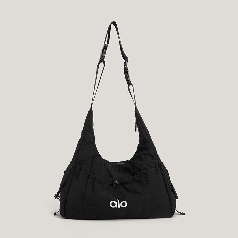 Crossbody torba - ulični stil, tkanina, pravokutni oblik, zatvaranje zatvaračem, poliester podstava, unutarnji džepovi: skriveni džep sa zatvaračem, džep za telefon, džep za dokumente