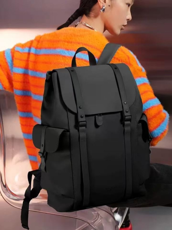 Ranac za laptop od vodootpornog PU materijala, ergonomski stražnji panel, unisex dizajn, kapacitet ispod 20 L, džep za laptop.