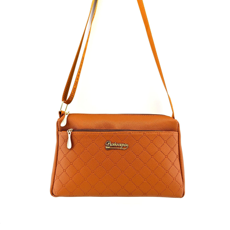 Deoia PU bőr crossbody táska Lychee textúrával, vízszintes négyzet alakú, cipzáras nyitás, belső zipzáras zseb és telefon zseb, egyrészes vállpánt