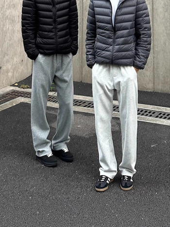 Téli fleece-lével bélelt férfi sportnadrág, egyenes szabás, közepesen magas derék, poliészter 31–50% arányban