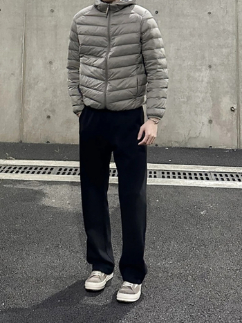 Téli fleece-lével bélelt férfi sportnadrág, egyenes szabás, közepesen magas derék, poliészter 31–50% arányban