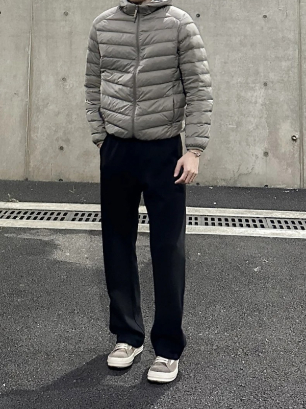 Téli fleece-lével bélelt férfi sportnadrág, egyenes szabás, közepesen magas derék, poliészter 31–50% arányban