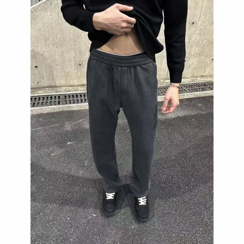 Téli fleece-lével bélelt férfi sportnadrág, egyenes szabás, közepesen magas derék, poliészter 31–50% arányban