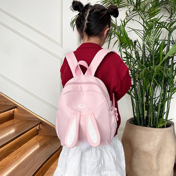 Uniszex nylon iskolatáska görbült vállpántokkal, játékos aranyos stílus (Nylon; poliészter bélés; görbült vállpántok; Unisex; Tavasz 2025)