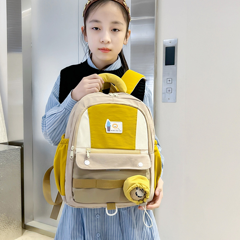 Dječji ruksak za školu s cartoon patchwork dizajnom, unisex, najlon materijal, prozračan, funkcija smanjenja opterećenja, naramenice s zračnim jastučićem, uzorak slova, XYF2242