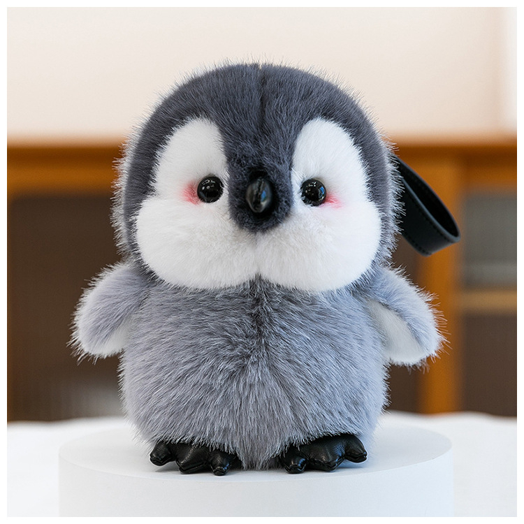 Плюшено бюро‑приятелче с ключодържател — котка, къса плюш, пълнеж PP памук, за възраст 14+