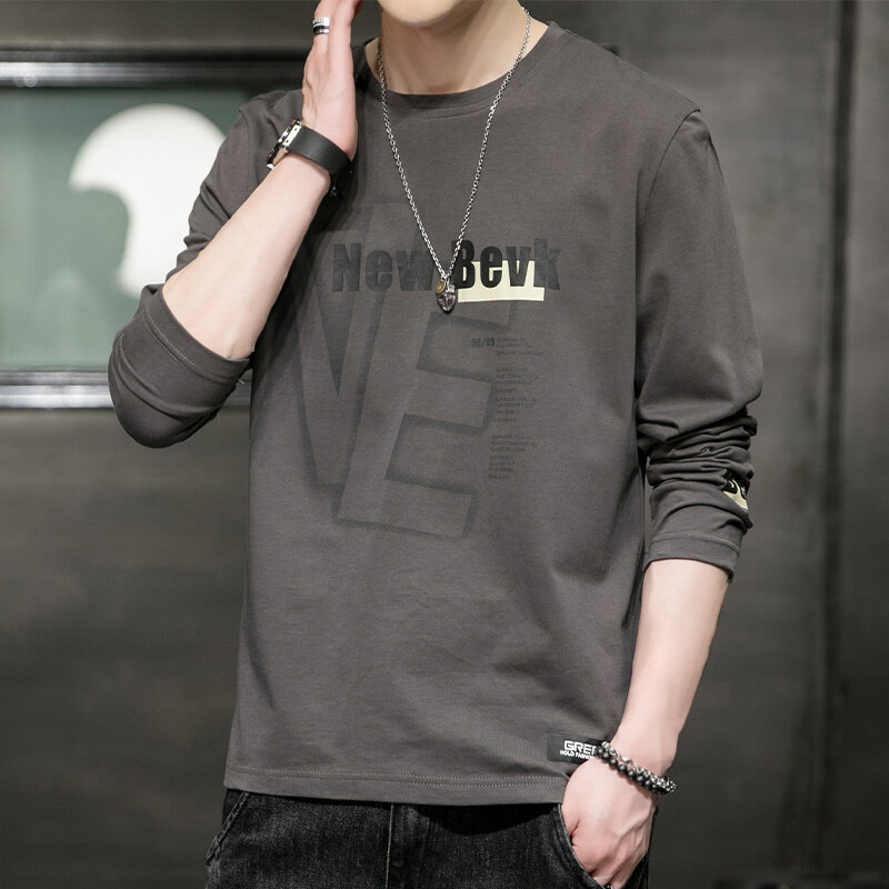 Μακρυμάνικη βαμβακερή T-shirt με ρίγες, χαλαρή γραμμή, στρογγυλός λαιμός.