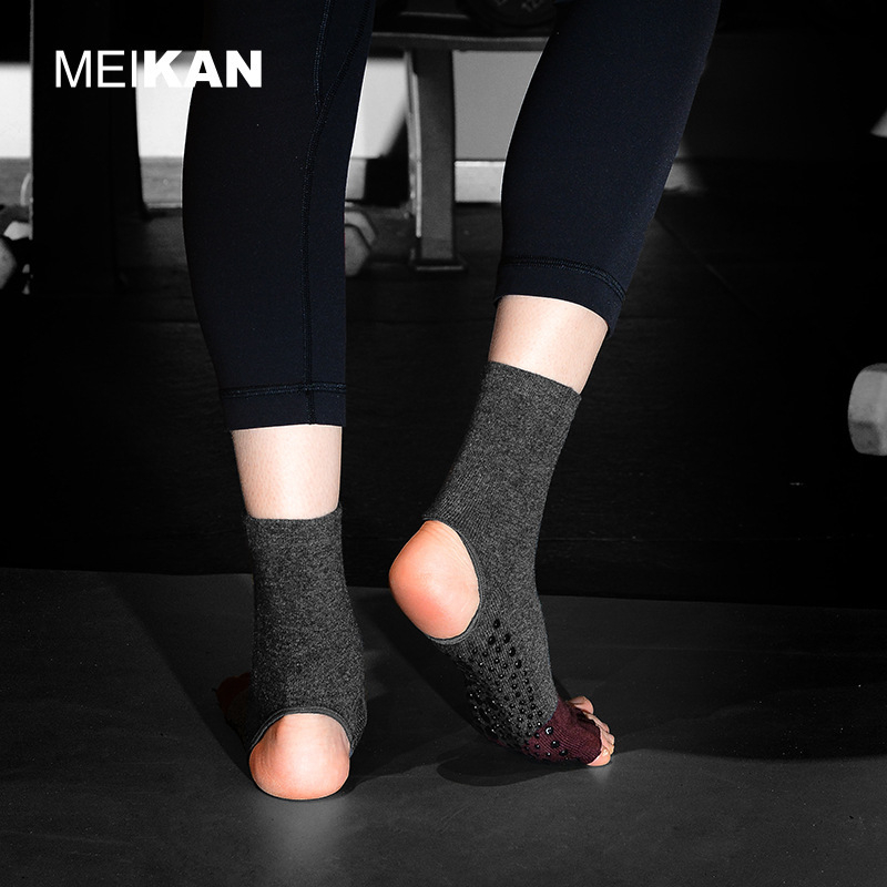 MEIKAN Ženske open-toe joga čarape, protuklizne, petoprstne, za pilates i fitness ples, 90–95% pamuk, pletene jednim iglom, 144 igle