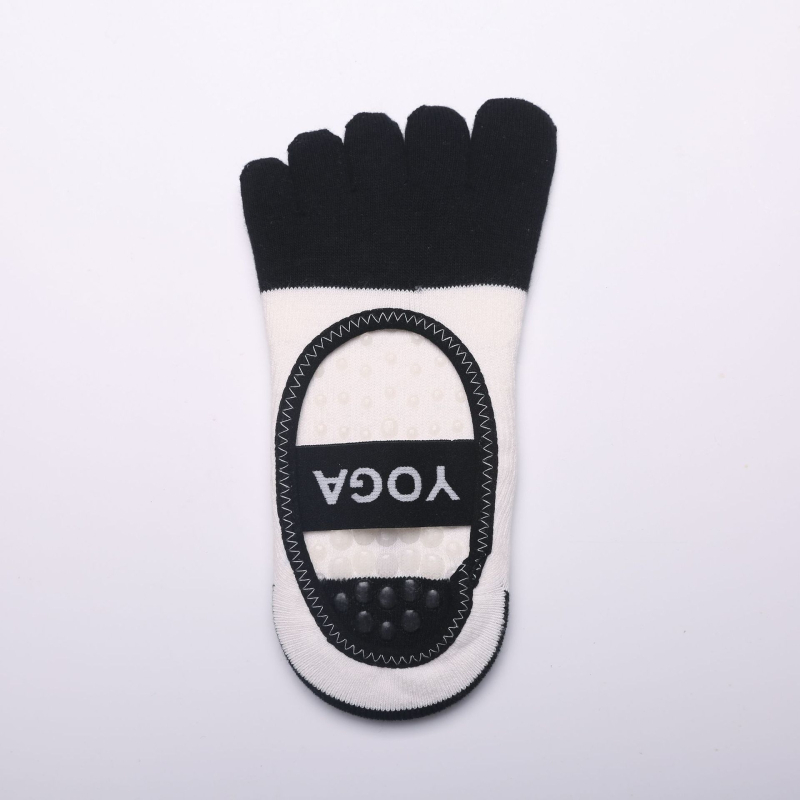 Ötujjas jóga zokni nyitott sarkú, csúszásmentes, pamut, nedvszívó, színben harmonizáló mintázat