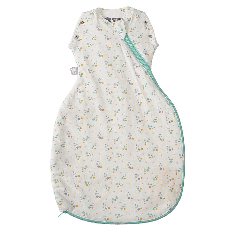 Baba alvózsák mellény-stílusban, külső és belső anyag 95% pamut, töltet poliészter pamut, 0-1 éves korig